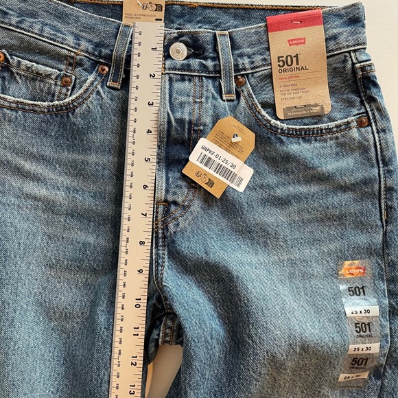 Levi's 501 Original Fit Womens Jeans Medium Wash Denim Patchwork‎ Size 25x30 NWT - Picture 7 of 11